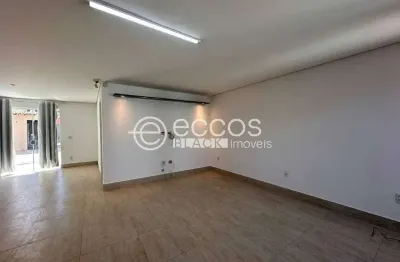 Casa à venda, 3 quartos, 3 suítes, 6 vagas, tibery - uberlândia/mg