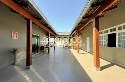Casa à venda, 3 quartos, 2 suítes, 10 vagas, morada da colina - uberlândia/mg