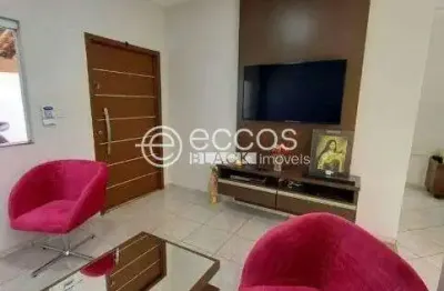 Casa à venda, 3 quartos, 2 suítes, 2 vagas, cidade jardim - uberlândia/mg