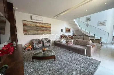 Casa à venda, 4 quartos, 4 suítes, 4 vagas, jardim karaíba - uberlândia/mg