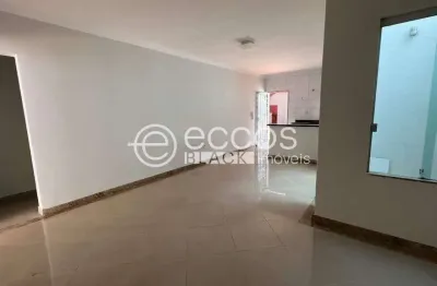 Casa à venda, 3 quartos, 1 suíte, 2 vagas, santa mônica - uberlândia/mg