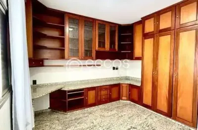 Apartamento à venda, 3 quartos, 1 suíte, centro - uberlândia/mg