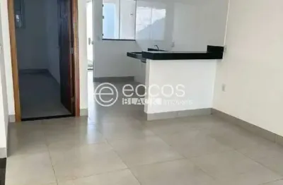 Casa à venda, 2 quartos, 1 suíte, 2 vagas, morumbi - uberlândia/mg