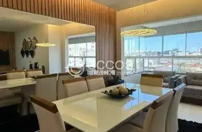 Apartamento à venda, 3 quartos, 2 suítes, Martins - Uberlândia/MG