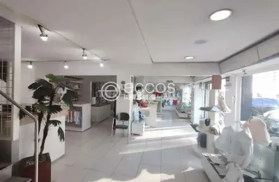 Sala comercial para alugar na Avenida João Naves de Ávila, Centro, Uberlândia