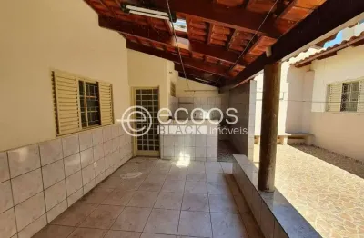 Casa à venda, 4 quartos, 1 suíte, 3 vagas, nossa senhora aparecida - uberlândia/mg