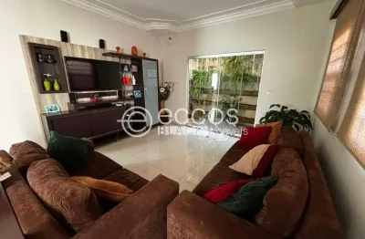 Casa à venda, 4 quartos, 1 suíte, 2 vagas, santa mônica - uberlândia/mg