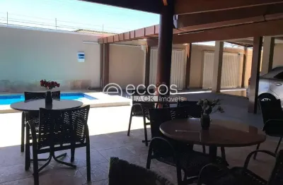 Casa à venda, 3 quartos, 1 suíte, 4 vagas, umuarama - uberlândia/mg
