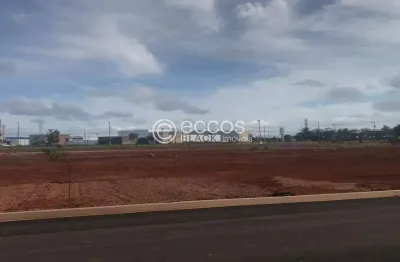 Terreno à venda na Avenida Segismundo Pereira, 63, Novo Mundo, Uberlândia