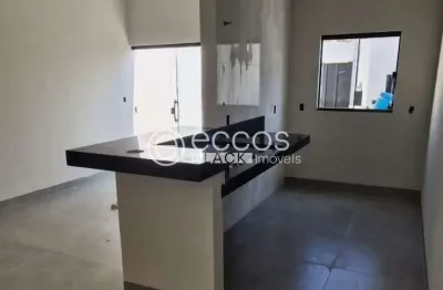 Casa à venda, 2 quartos, 1 suíte, 2 vagas, planalto - uberlândia/mg