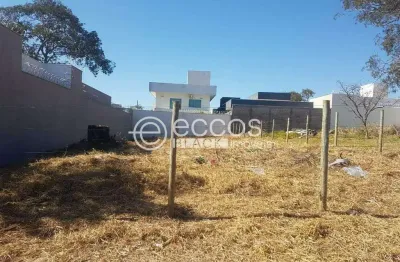 Terreno à venda na Rua Mita, 69, Jardim Karaíba, Uberlândia