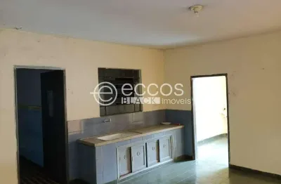 Casa à venda, 3 quartos, 4 vagas, osvaldo rezende - uberlândia/mg