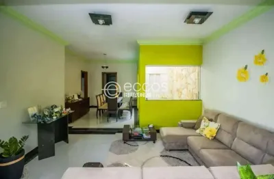 Casa à venda, 3 quartos, 1 suíte, 3 vagas, residencial gramado - uberlândia/mg