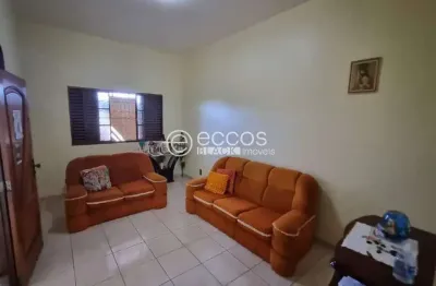 Casa à venda, 5 quartos, 1 suíte, 4 vagas, tibery - uberlândia/mg