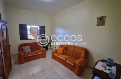 Casa à venda, 5 quartos, 1 suíte, 4 vagas, tibery - uberlândia/mg
