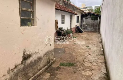 Casa à venda, 8 quartos, 4 vagas, martins - uberlândia/mg
