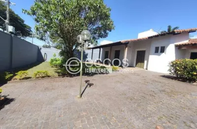 Casa à venda, 4 quartos, 1 suíte, 10 vagas, cidade jardim - uberlândia/mg