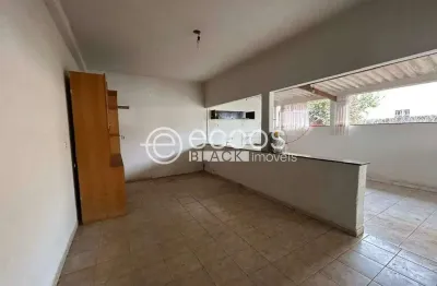 Casa à venda, 4 quartos, 1 suíte, 2 vagas, jardim das palmeiras - uberlândia/mg
