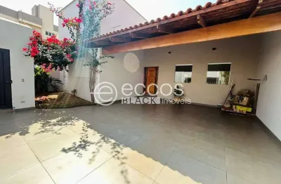Casa à venda, 4 quartos, 1 suíte, 4 vagas, santa mônica - uberlândia/mg
