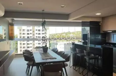 Apartamento à venda, 3 quartos, 3 suítes, 2 vagas, Copacabana - Uberlândia/MG