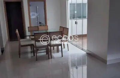 Casa à venda, 3 quartos, 1 suíte, 1 vaga, vigilato pereira - uberlândia/mg