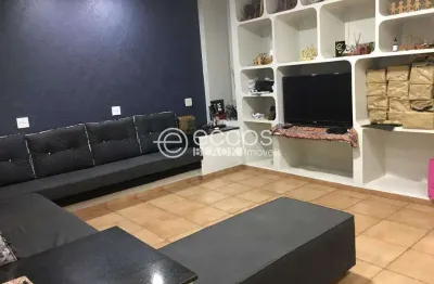 Casa com 3 quartos à venda na Rua Jayme Medina Coeli, 286, Conjunto Alvorada, Uberlândia