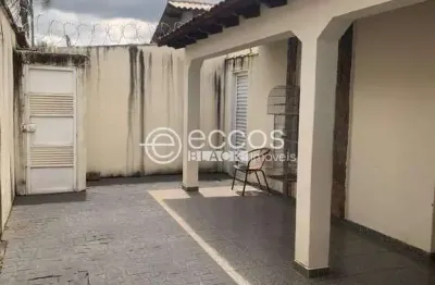 Casa à venda, 3 quartos, 1 suíte, 2 vagas, cidade jardim - uberlândia/mg