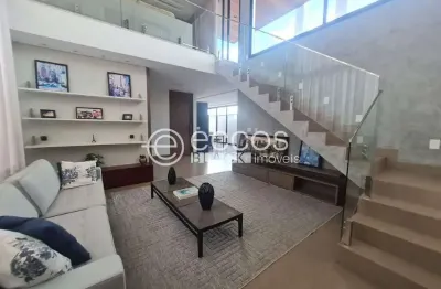 Casa em condomínio à venda, 3 quartos, 3 suítes, 2 vagas, laranjeiras - uberlândia/mg