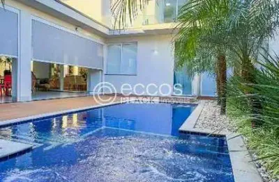 Casa à venda, 4 quartos, 4 suítes, 10 vagas, jardim karaíba - uberlândia/mg