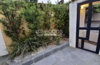 Casa à venda, 3 quartos, 1 suíte, 3 vagas, santa mônica - uberlândia/mg