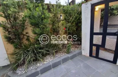 Casa à venda, 3 quartos, 1 suíte, 3 vagas, santa mônica - uberlândia/mg