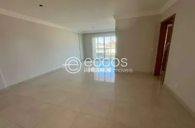Apartamento à venda, 3 quartos, 1 suíte, 2 vagas, Martins - Uberlândia/MG