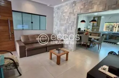 Casa à venda, 3 quartos, 1 suíte, 4 vagas, santa mônica - uberlândia/mg