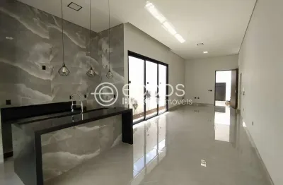 Casa à venda, 3 quartos, 3 suítes, 2 vagas, aclimação - uberlândia/mg