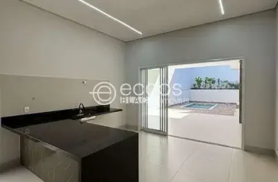 Casa à venda, 3 quartos, 3 suítes, 4 vagas, cidade jardim - uberlândia/mg