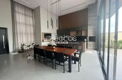 Casa em condomínio à venda, 3 quartos, 3 suítes, 4 vagas, laranjeiras - uberlândia/mg