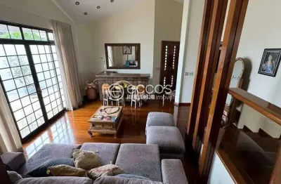 Casa à venda, 4 quartos, 2 suítes, 5 vagas, vigilato pereira - uberlândia/mg