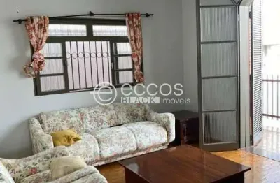 Casa à venda, 3 quartos, 1 suíte, 3 vagas, cazeca - uberlândia/mg