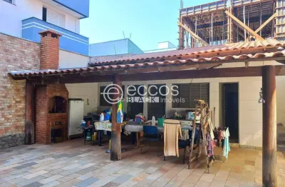 Casa à venda, 5 quartos, 1 suíte, 4 vagas, santa mônica - uberlândia/mg