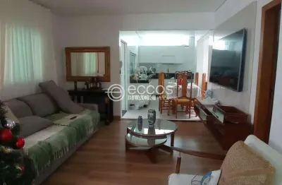 Casa à venda, 2 quartos, 1 suíte, 2 vagas, colégio batista - belo horizonte/mg