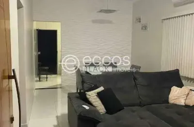 Casa à venda, 3 quartos, 1 suíte, 4 vagas, jardim europa - uberlândia/mg