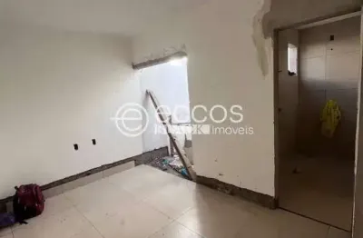 Casa à venda, 2 quartos, 1 suíte, 2 vagas, shopping park - uberlândia/mg