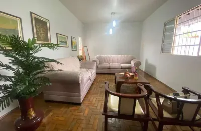 Casa à venda, 4 quartos, 1 suíte, 2 vagas, santa mônica - uberlândia/mg
