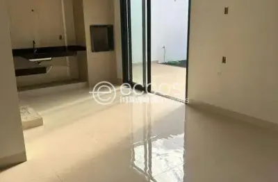 Casa à venda, 3 quartos, 3 suítes, 2 vagas, aclimação - uberlândia/mg