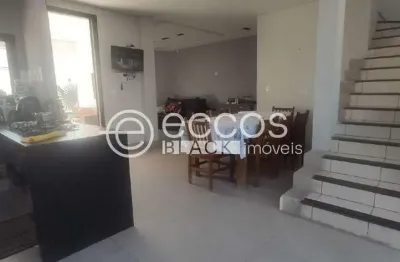 Casa à venda, 3 quartos, 1 suíte, 2 vagas, jardim ipanema - uberlândia/mg