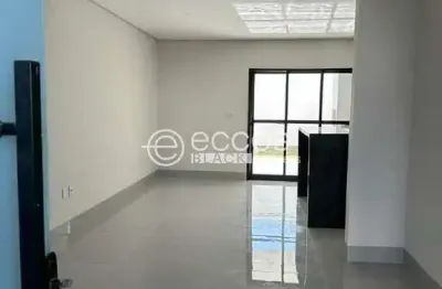 Casa à venda, 3 quartos, 1 suíte, 4 vagas, novo mundo - uberlândia/mg