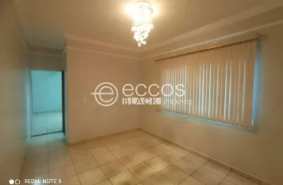 Casa à venda, 3 quartos, 1 suíte, 1 vaga, residencial gramado - uberlândia/mg