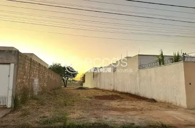 Terreno à venda na Rua Francisco José dos Santos, 85, Jardim Patrícia, Uberlândia