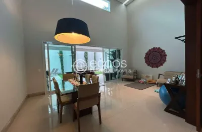 Casa em condomínio à venda, 3 quartos, 3 suítes, 2 vagas, nova uberlândia - uberlândia/mg
