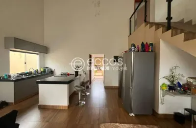 Casa à venda, 3 quartos, 1 suíte, 2 vagas, jardim ipanema - uberlândia/mg